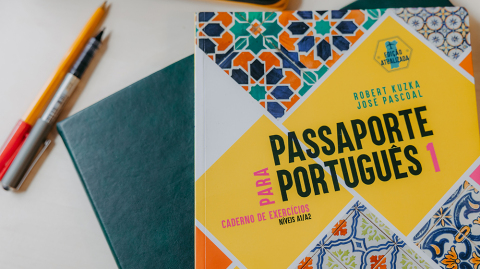 A book for learning Portuguese (c) Jana Dünnhaupt, University of Magdeburg