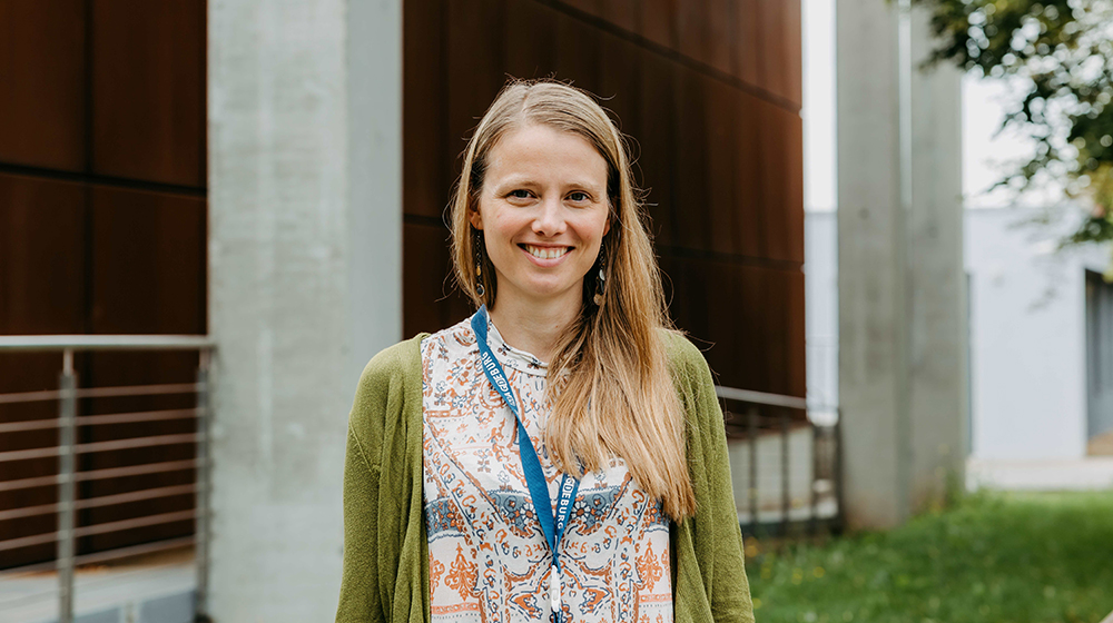 /unimagdeburg_media/Presse/Bilder/Pressemitteilungen/2023/Portrait+Dr_+Anne+Maass+%28c%29+Jana+Du%CC%88nnhaupt+Uni+Magdeburg-height-560-width-1000-p-110596.jpg