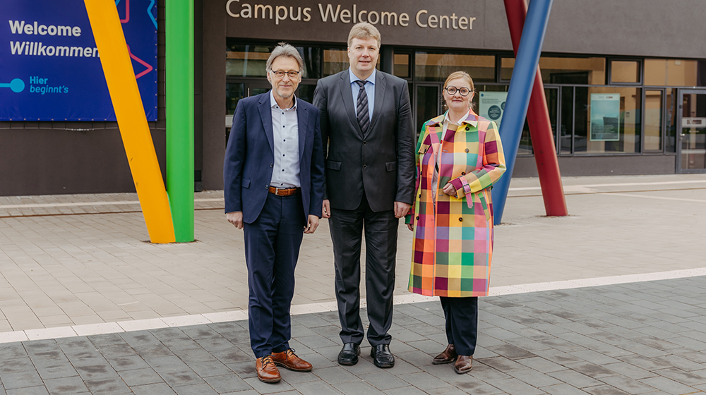 /unimagdeburg_media/Presse/Bilder/Pressemitteilungen/2026/Prof_++Jens+Strackeljan_+Prof_+Dr_+Daniela+Dieterich+und++Prof_+Dr_+med_+Stephan+Fricke+%28c%29+Jana+D%C3%BCnnhaupt+Uni+Magdeburg-height-560-width-1000-p-137632.jpg